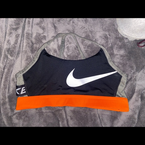 Nike Cross Back Light to Medium Support Sports Bra - Picture 2 of 3
